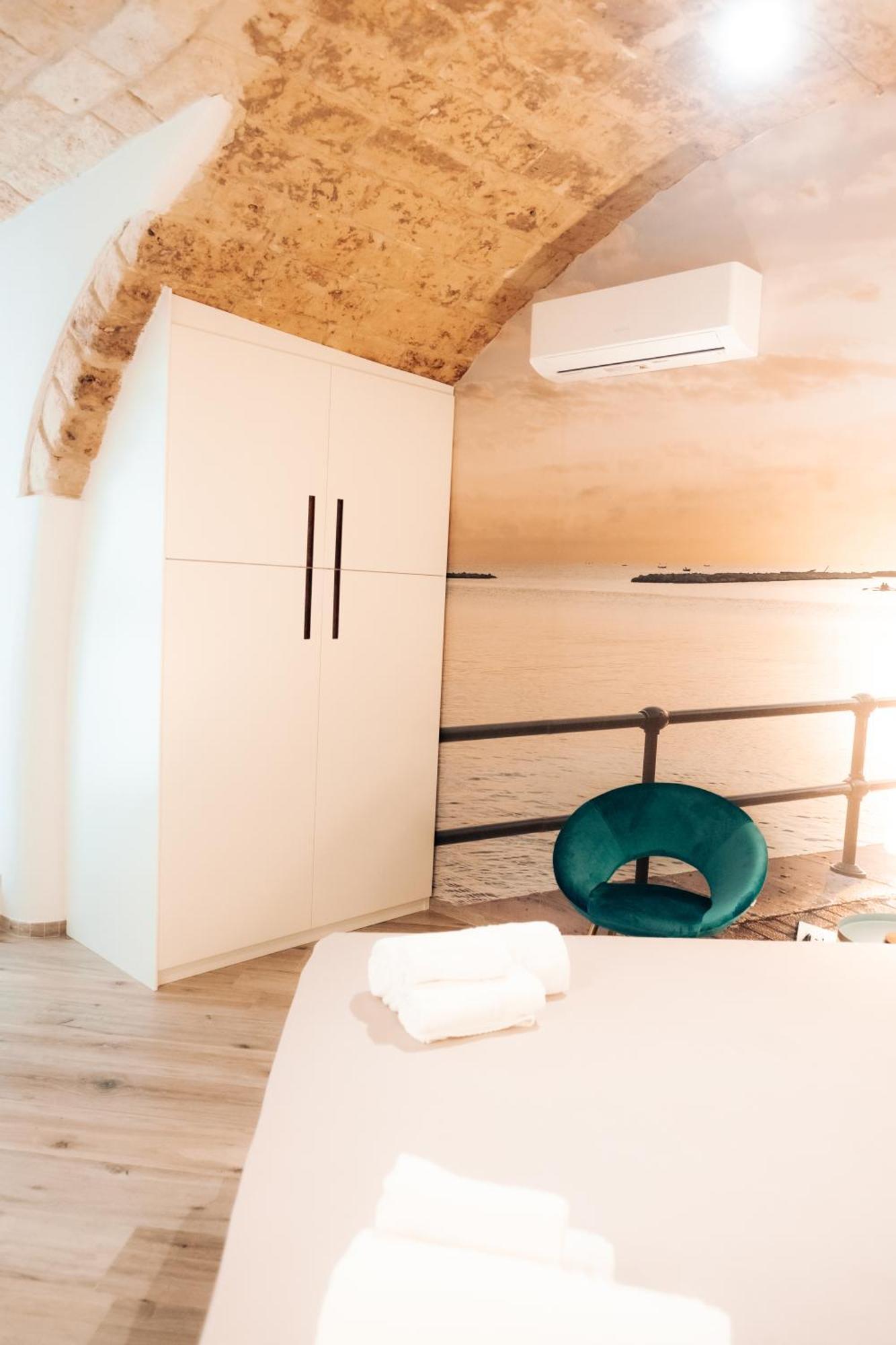 Timeless Apulian Luxury Suite Μπάρι Εξωτερικό φωτογραφία