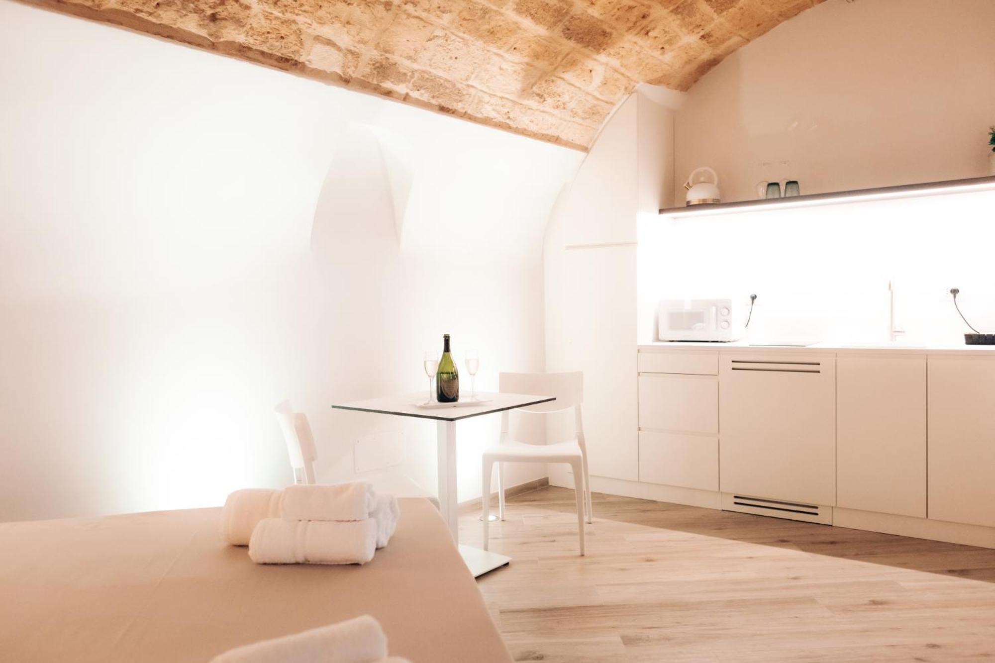 Timeless Apulian Luxury Suite Μπάρι Εξωτερικό φωτογραφία